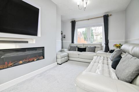 3 bedroom end of terrace house for sale, Yew Tree Road, Dudley, DY2