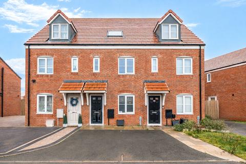 3 bedroom terraced house for sale, Upper Outwoods Road, Anslow, Burton-on-Trent