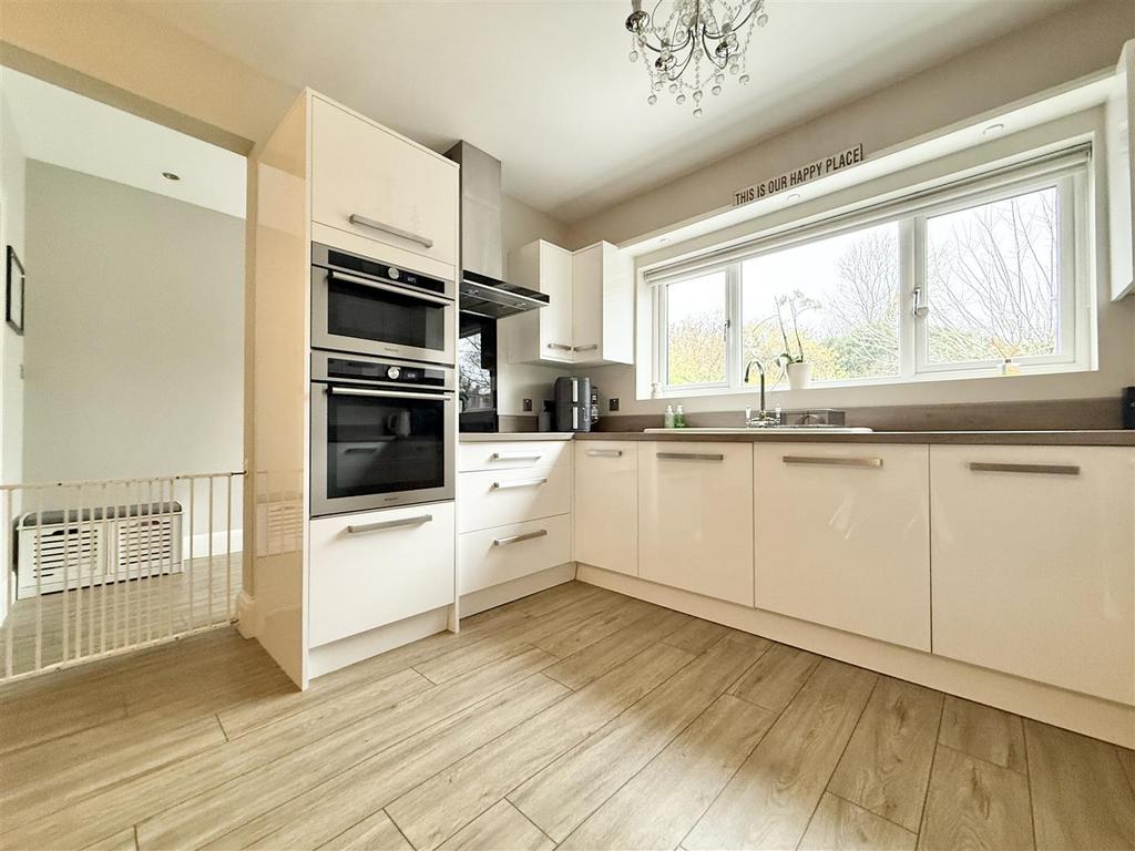 Family Dining Kitchen