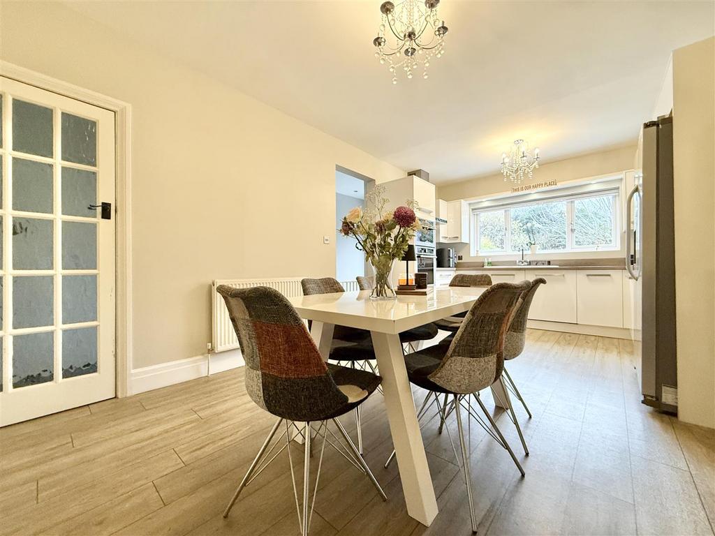 Family Dining Kitchen
