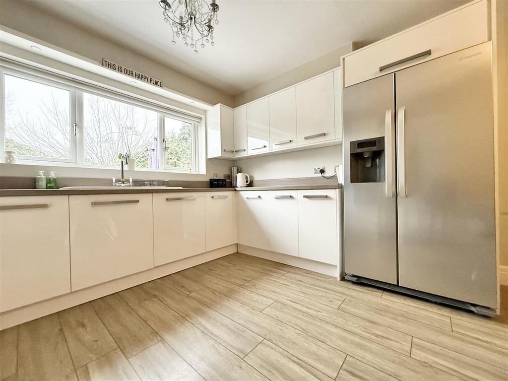 Family Dining Kitchen