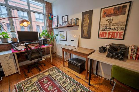 2 bedroom flat for sale, Chester Road, Manchester M16