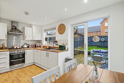 3 bedroom terraced house for sale, Olvega Drive, Buntingford SG9