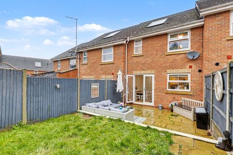 3 bedroom terraced house for sale, Olvega Drive, Buntingford SG9