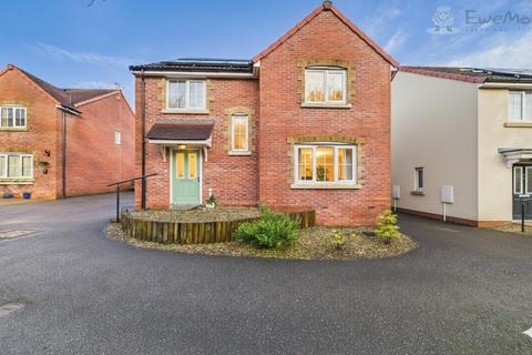 4 bedroom detached house for sale, Sycamore Drive, South Molton EX36