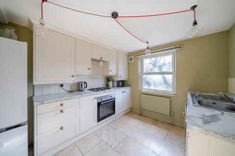 2 bedroom maisonette for sale, Lilford Road, London