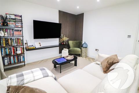 3 bedroom terraced house for sale, Compton Place, Erith, DA8