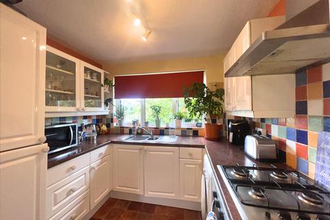 3 bedroom flat for sale, Burlington Court, Aldershot GU11