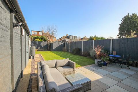 4 bedroom semi-detached house for sale, Fulmar Road, Bedford, Bedfordshire, MK41