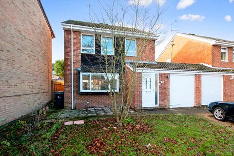 The Garrones, Crawley, RH10