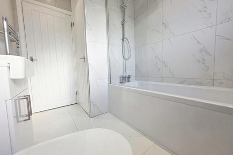 1 bedroom apartment to rent, Windsor Court, N14