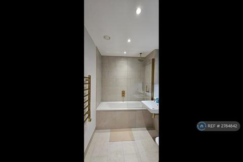 2 bedroom flat to rent, Fulton Road, London, HA9