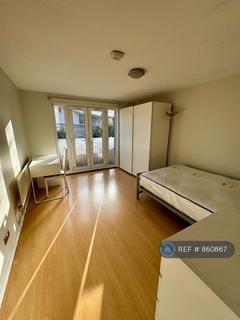 1 bedroom in a flat share to rent, Camden, London, NW1