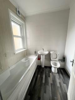 undefined, 41B Carholme Road