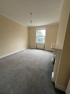 2 bedroom flat to rent, Carholme Road