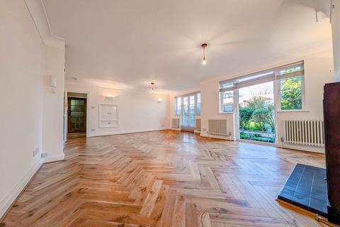 2 bedroom flat for sale, Crown Lane Gardens, Crown Lane