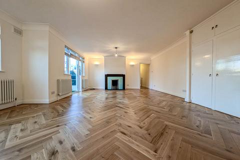 2 bedroom flat for sale, Crown Lane Gardens, Crown Lane