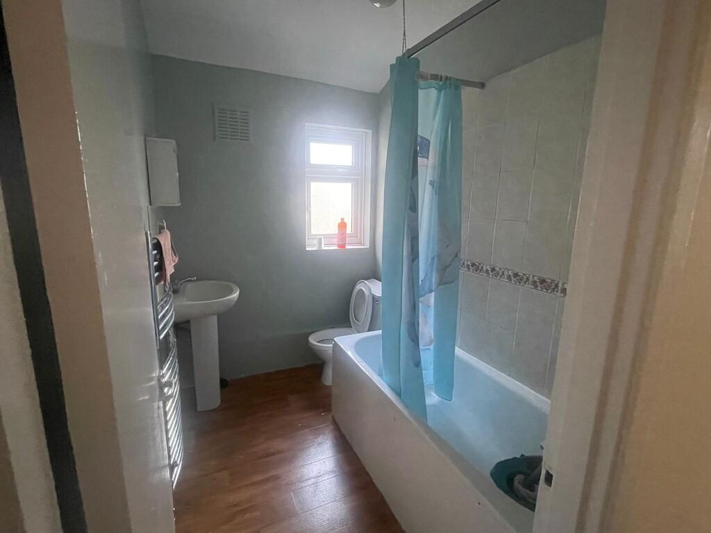 Bathroom.jpeg