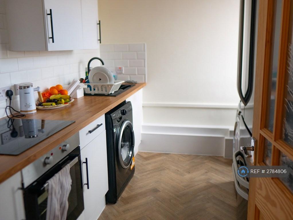 Kitchen 2