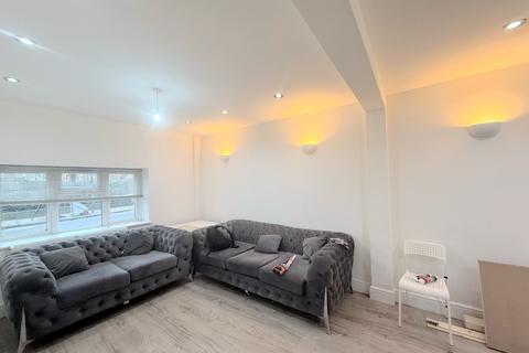 2 bedroom apartment to rent, Albert Road,  North Woolwich, E16.
