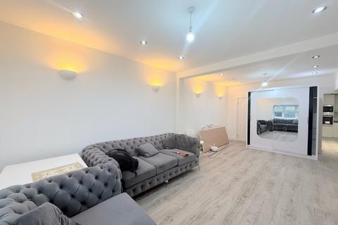 2 bedroom apartment to rent, Albert Road,  North Woolwich, E16.