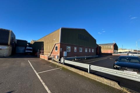 Warehouse to rent, Camp Hill Close Ripon HG4 1QY