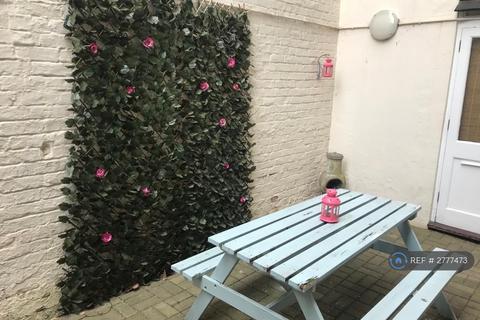 undefined, London Road, Cheltenham, GL52