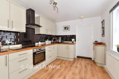 4 bedroom detached house for sale, Argos Hill, Crowborough TN6