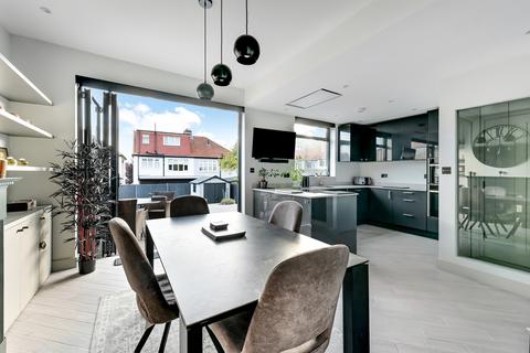undefined, Egmont Road, KT3