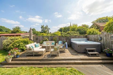5 bedroom detached house for sale, Church Lane, Caythorpe, Grantham