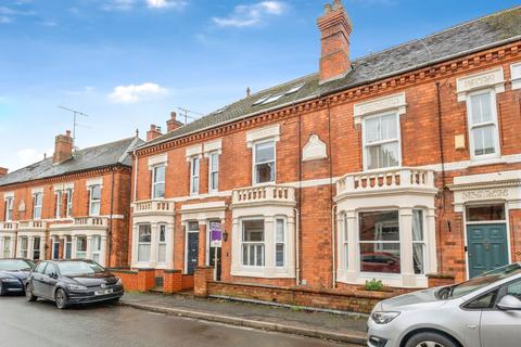 3 bedroom terraced house for sale, St. Dunstans Crescent, Worcester, WR5