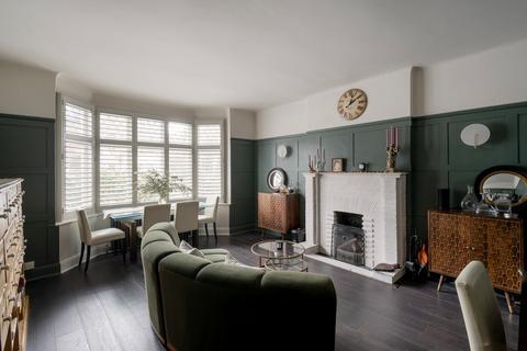 4 bedroom detached house for sale, Woodfield Avenue, London SW16