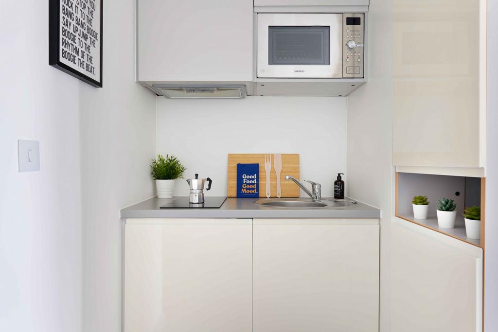 Studio Kitchen