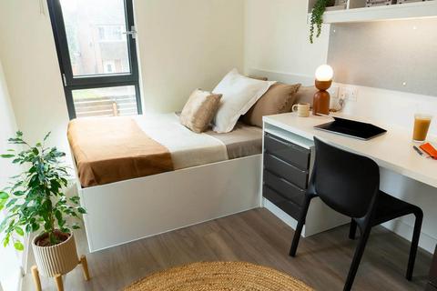 undefined, Rhodaus Town