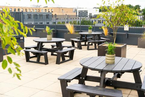 undefined, Rhodaus Town