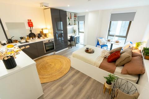 undefined, Rhodaus Town