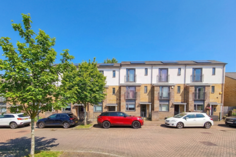 undefined, Vince Dunn Mews, Essex CM17