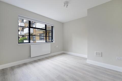 1 bedroom apartment to rent, Waynflete House, Union Street London SE1
