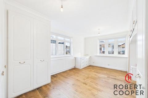 3 bedroom bungalow for sale, The Croft, South Ruislip, HA4