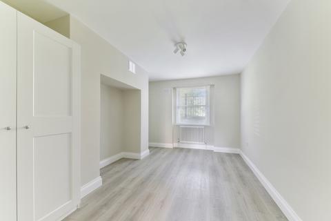 2 bedroom apartment to rent, The Gardens, East Dulwich London SE22