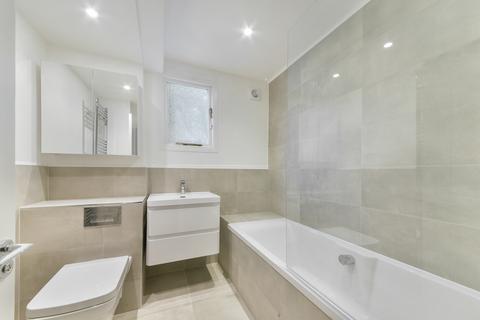 2 bedroom apartment to rent, The Gardens, East Dulwich London SE22