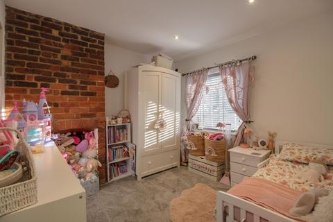 undefined, Mead Road, Ashford TN24