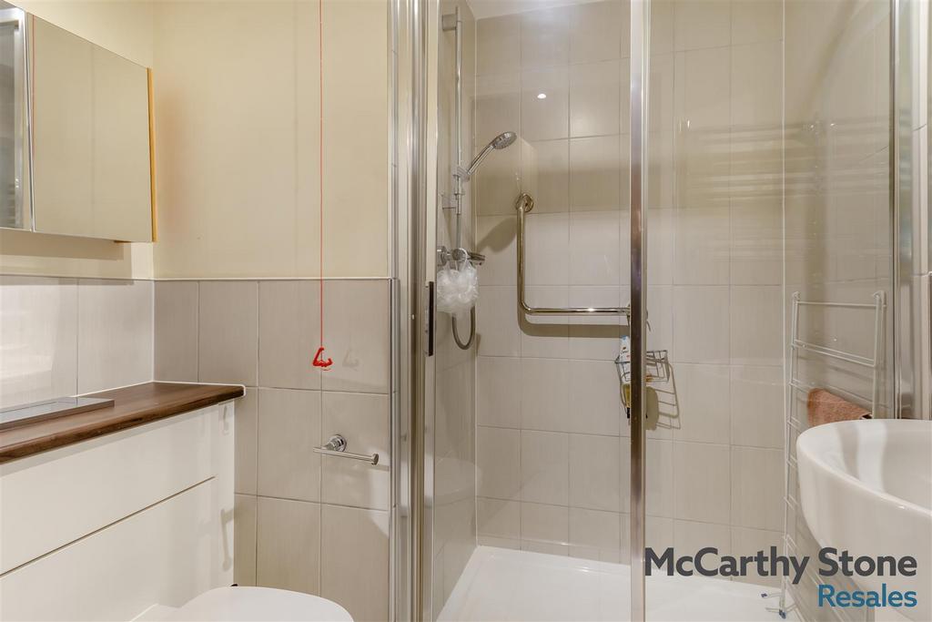 8677160-interior11.jpg