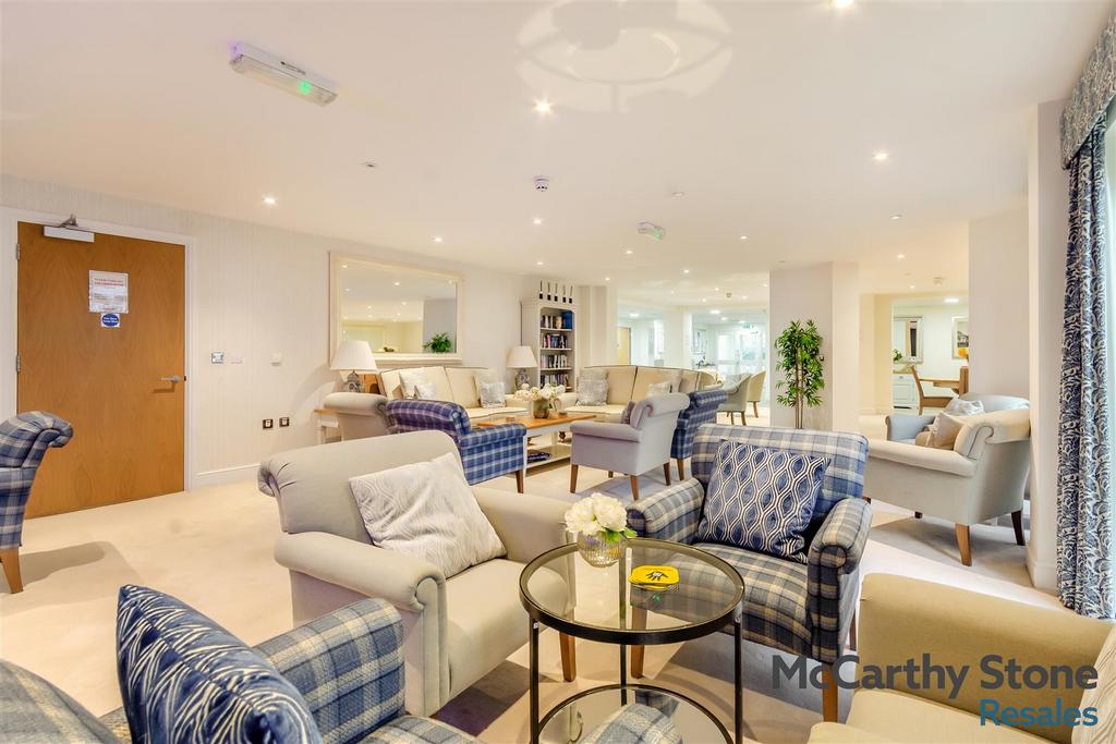 8677160-interior17.jpg