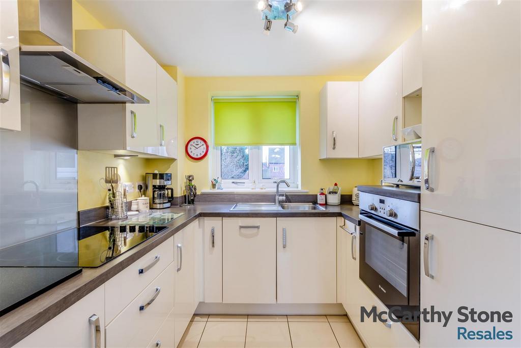 8677160-interior05.jpg