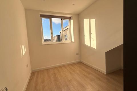 1 bedroom apartment to rent, London Road, Redhill