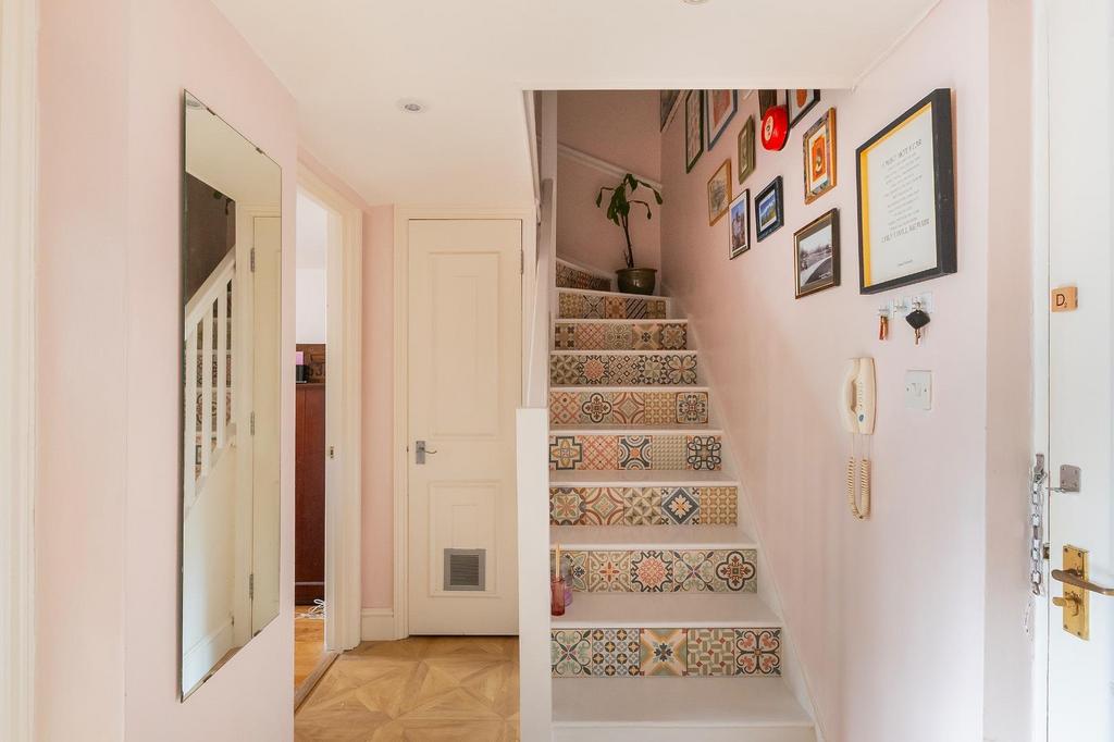 F1 CHOM - Hallway A.jpg