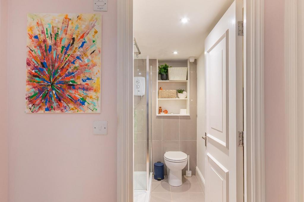 F1 CHOM - Bathroom C.jpg