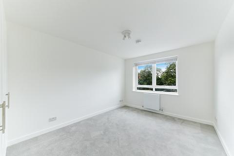 undefined, Kew Bridge Court, Brentford London W4