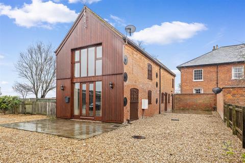 undefined, Main Street, Evesham WR11